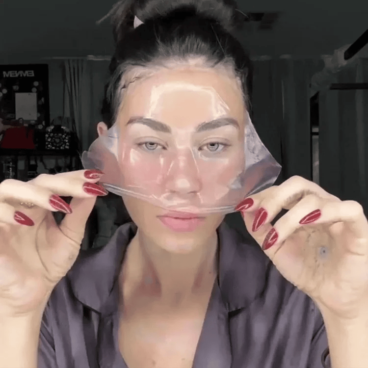 Creates a "Second Skin" Seal (Like Professional Treatments)